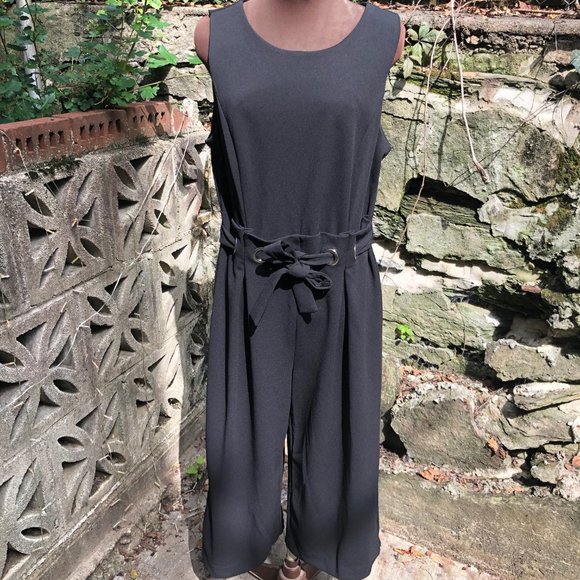 Spense Black Jumpsuit - Picture 3 of 7